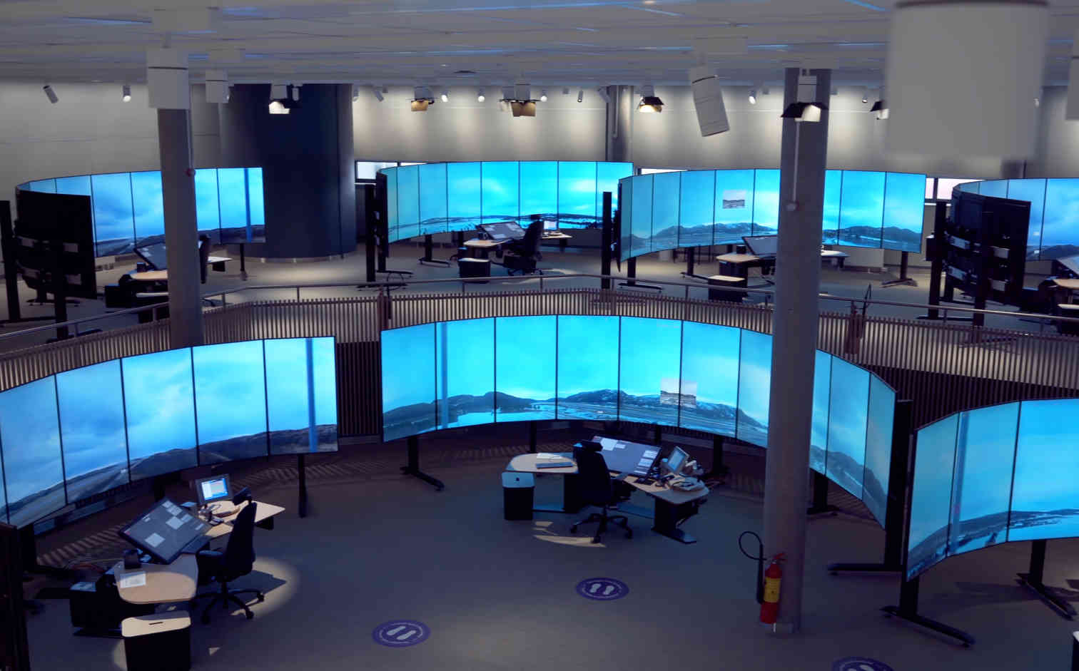 The operations room at Avinor's Remote Towers Centre in Bodø. Photo by Avinor/Øystein Løwer